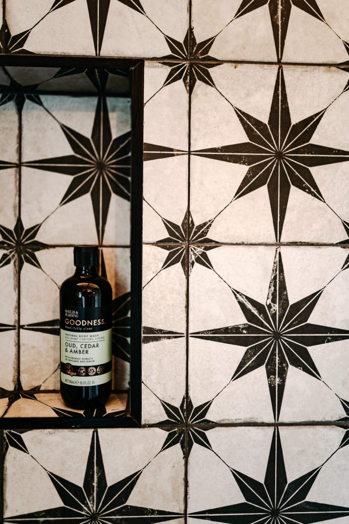 Interior Design of an elegant and traditional bathroom star tiles